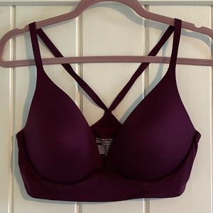 Victoria’s Secret Lightly Lined Plunge Bra